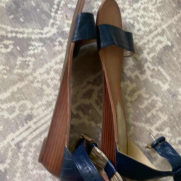 Tommy Hilfigher Navy Blue Strapped Sandals 7.5 - Picture 3 of 4